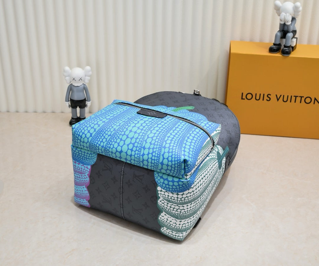 LOUIS VUITTON - LV x YK Discovery Backpack