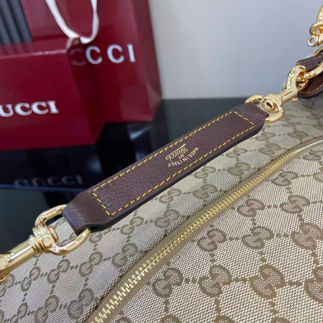 GUCCI - Variation  GG canvas