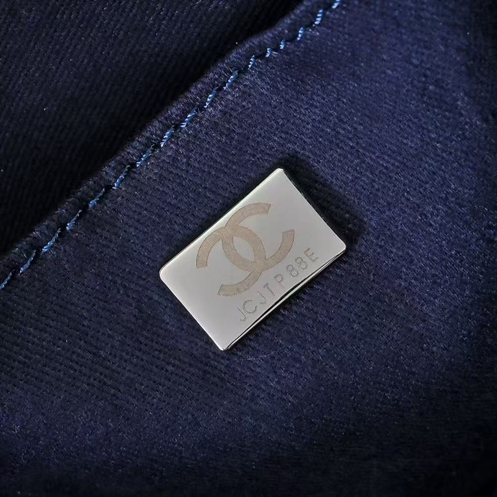 CHANEL - Deauville Bag