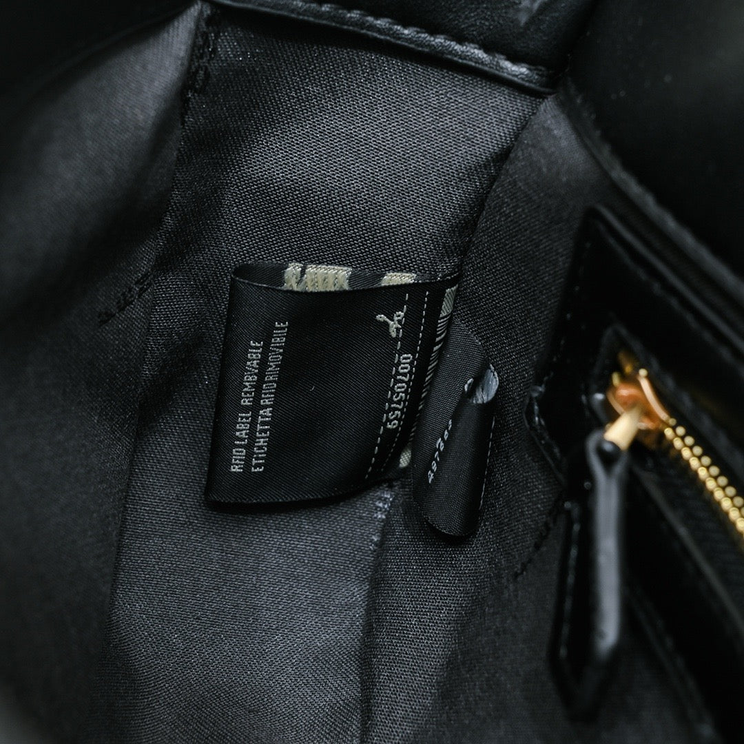 FENDI - Honey Baguette Square Bag