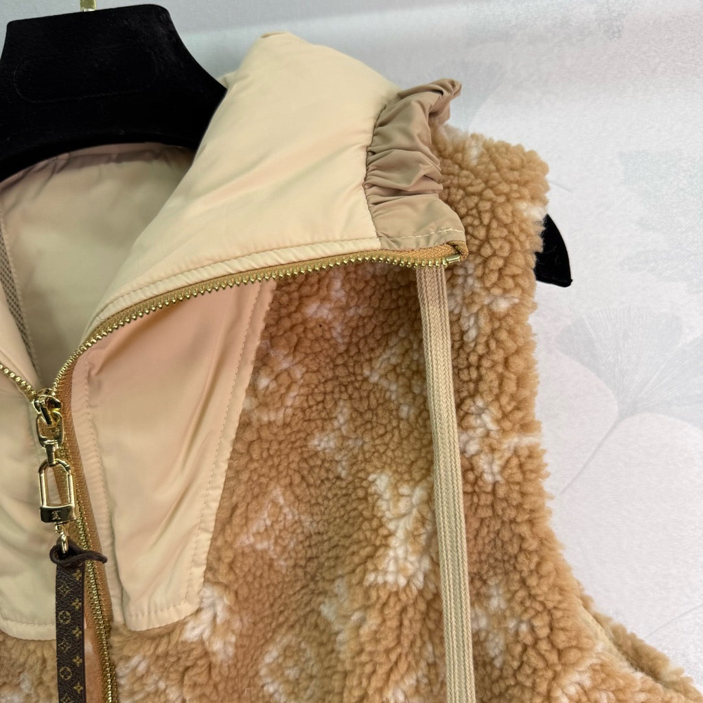 LOUIS VUITTON- Vest