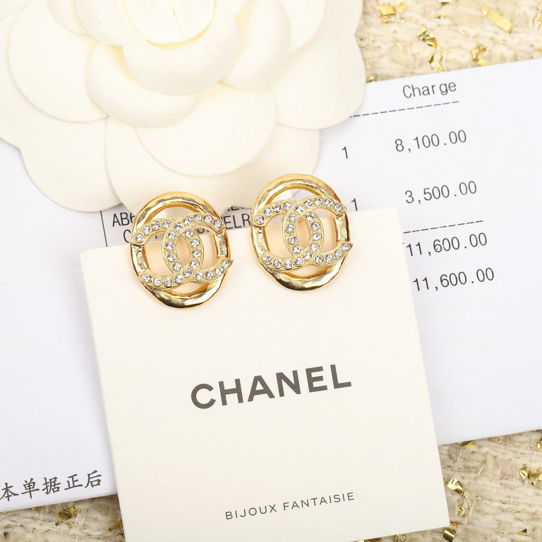 CHANEL - earrings