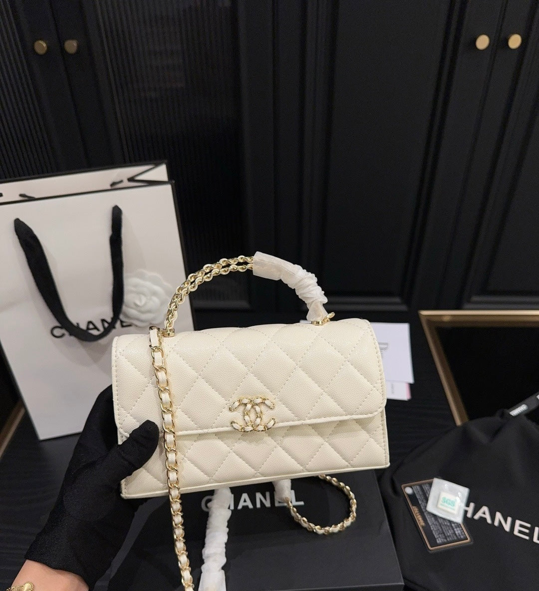 CHANEL - 23p Kelly