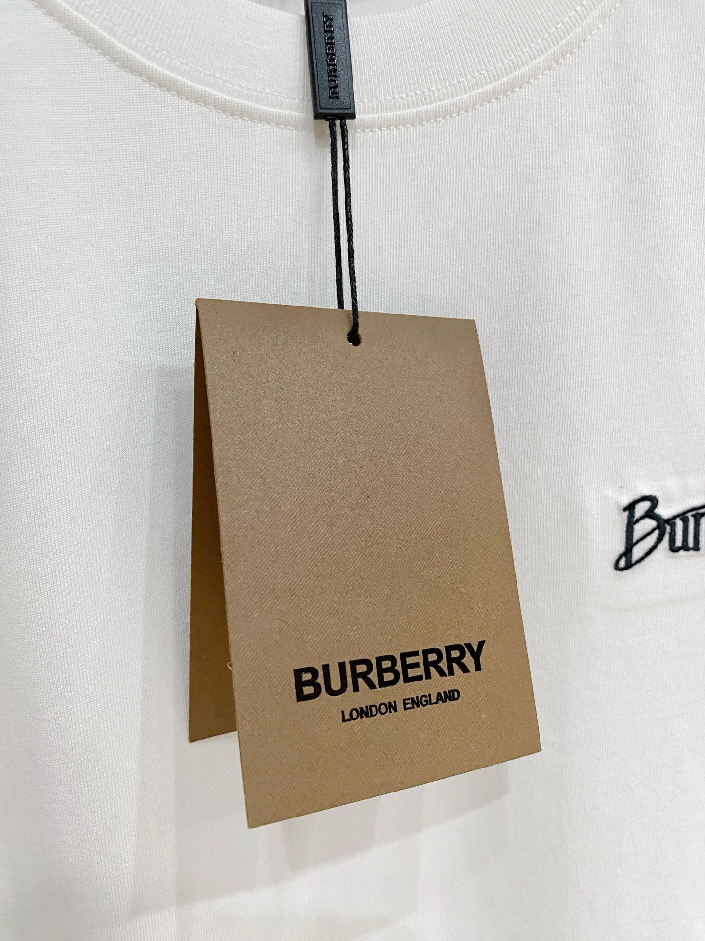 BURBERRY - T-shirt
