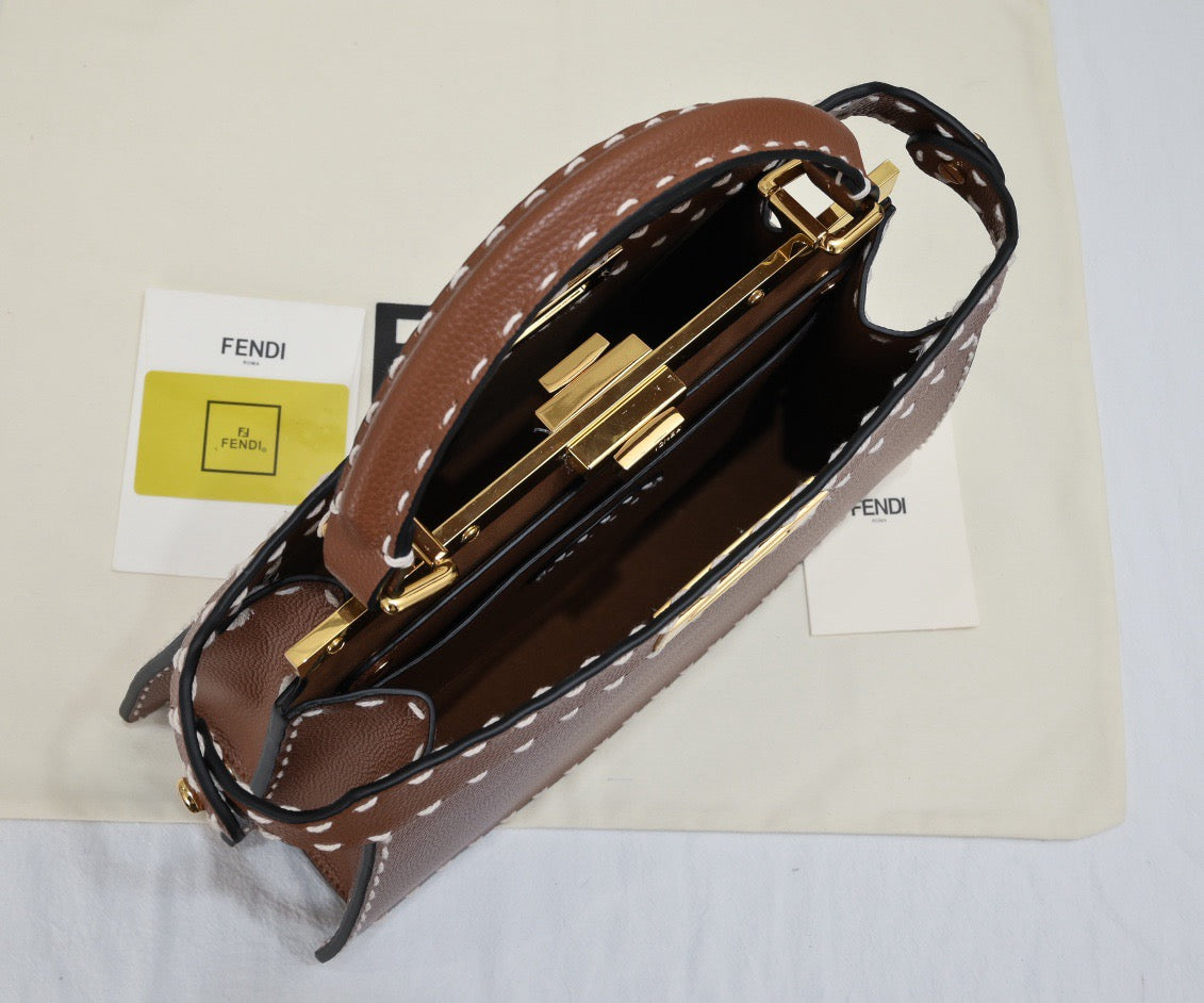 FENDI - Peekaboo ISeeU