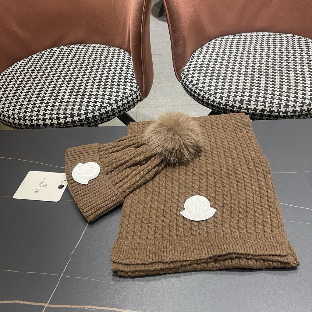 MONCLER -  Two-piece set of cashmere