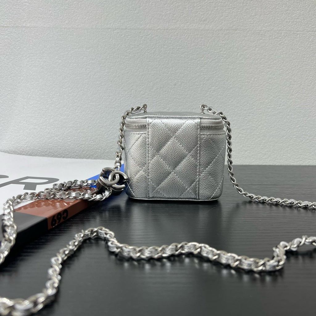 CHANEL - Mini  Vanity Cosmetic Bag