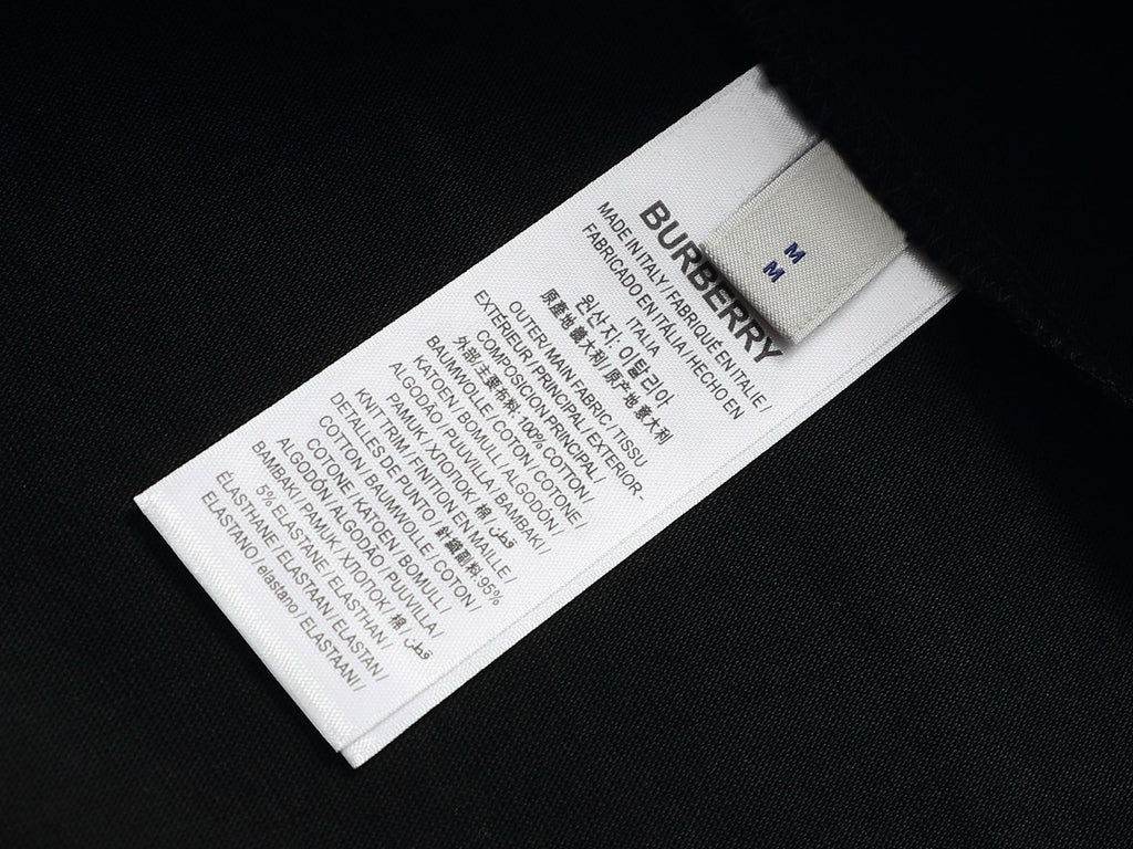 BURBERRY - T-shirt