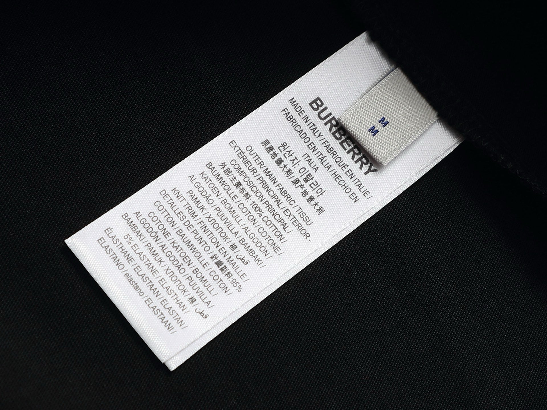 BURBERRY - T-shirt