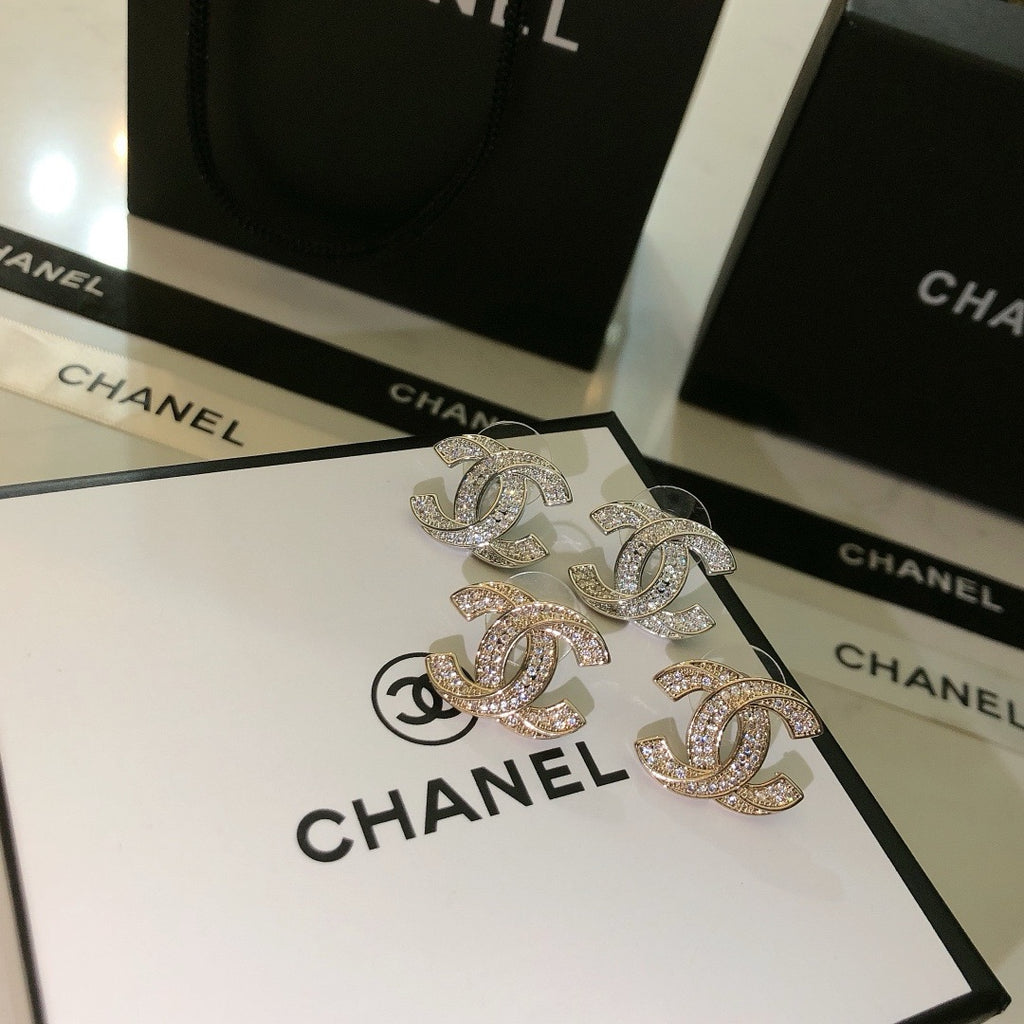 CHANEL - earrings