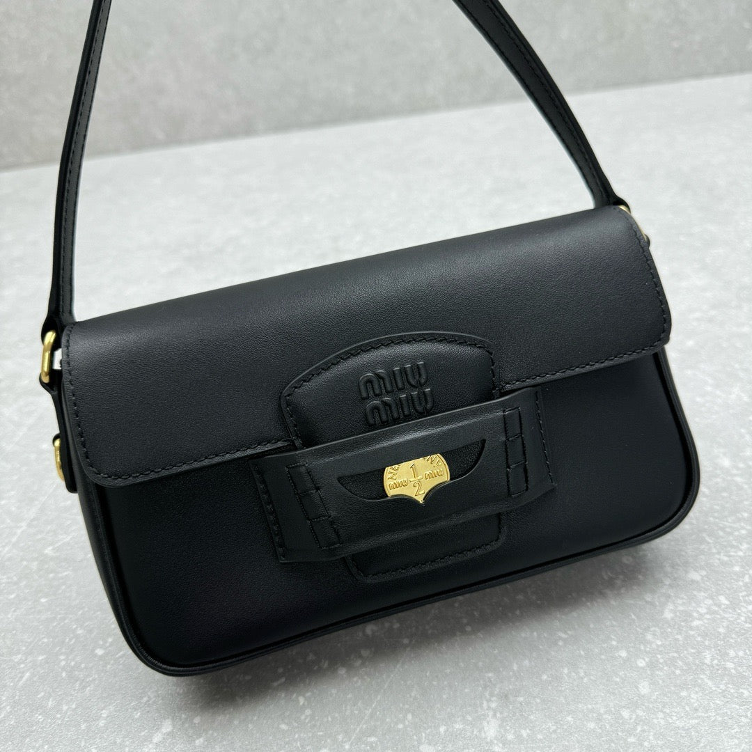 MIU MIU - pinny bag
