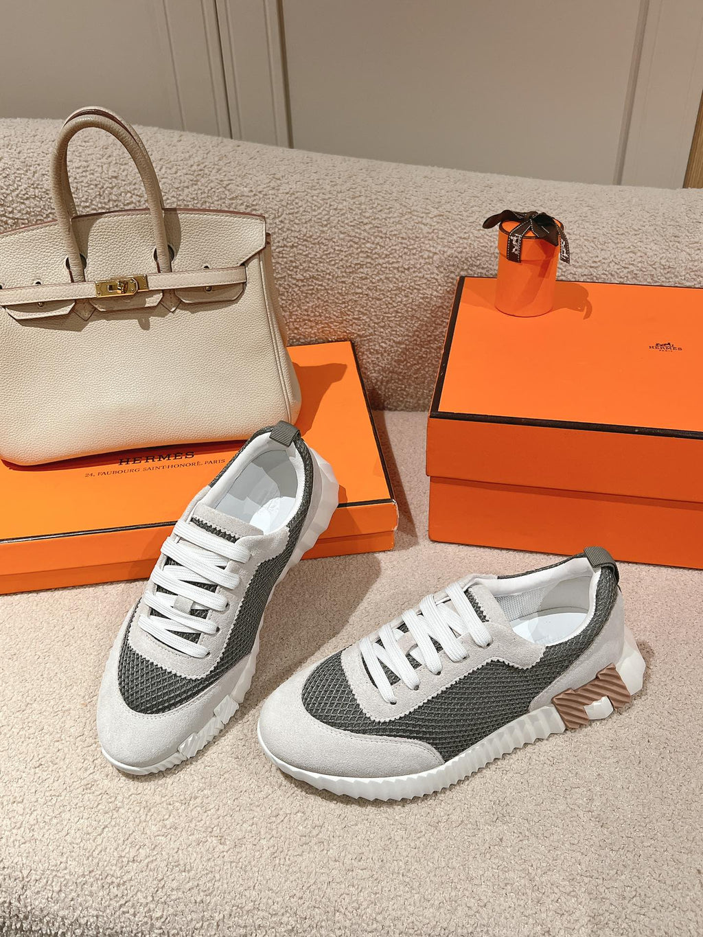 HERMES- Bouncing sneakers