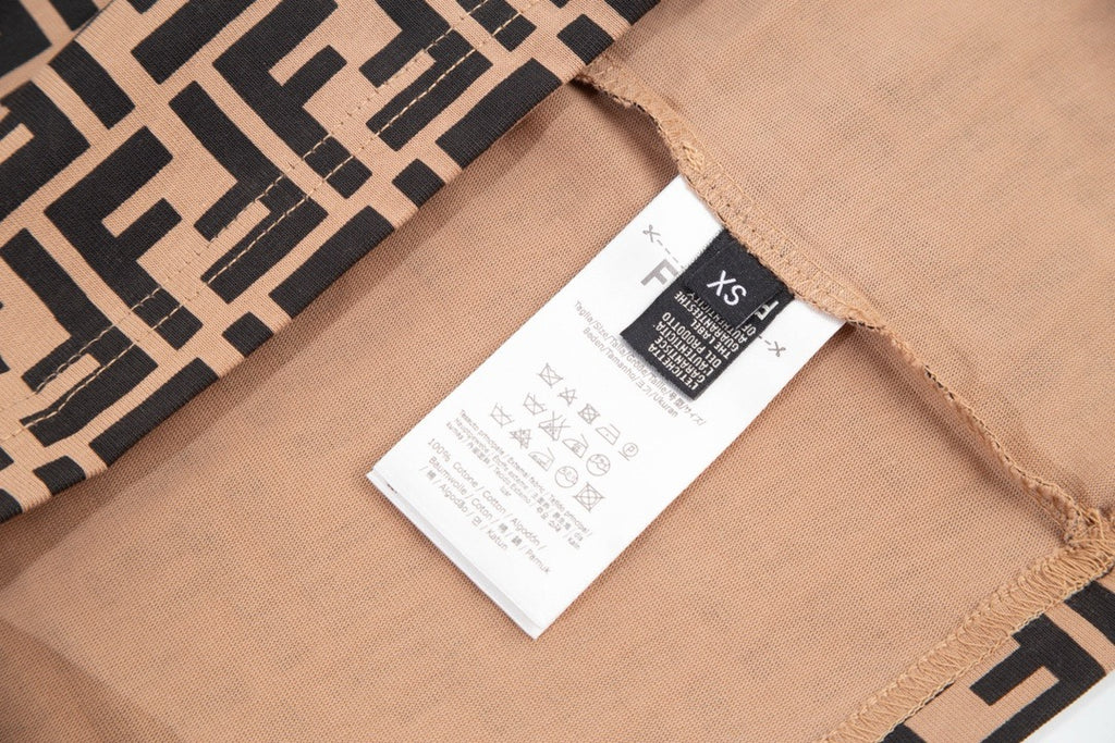 FENDI - T-shirt