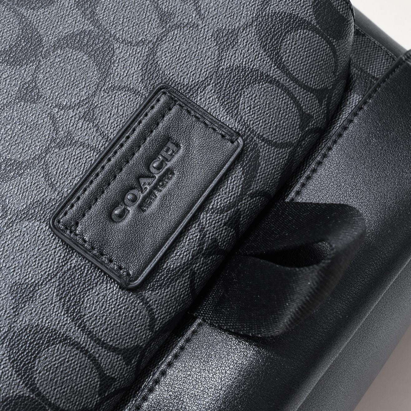 COACH - Hitch Backpack