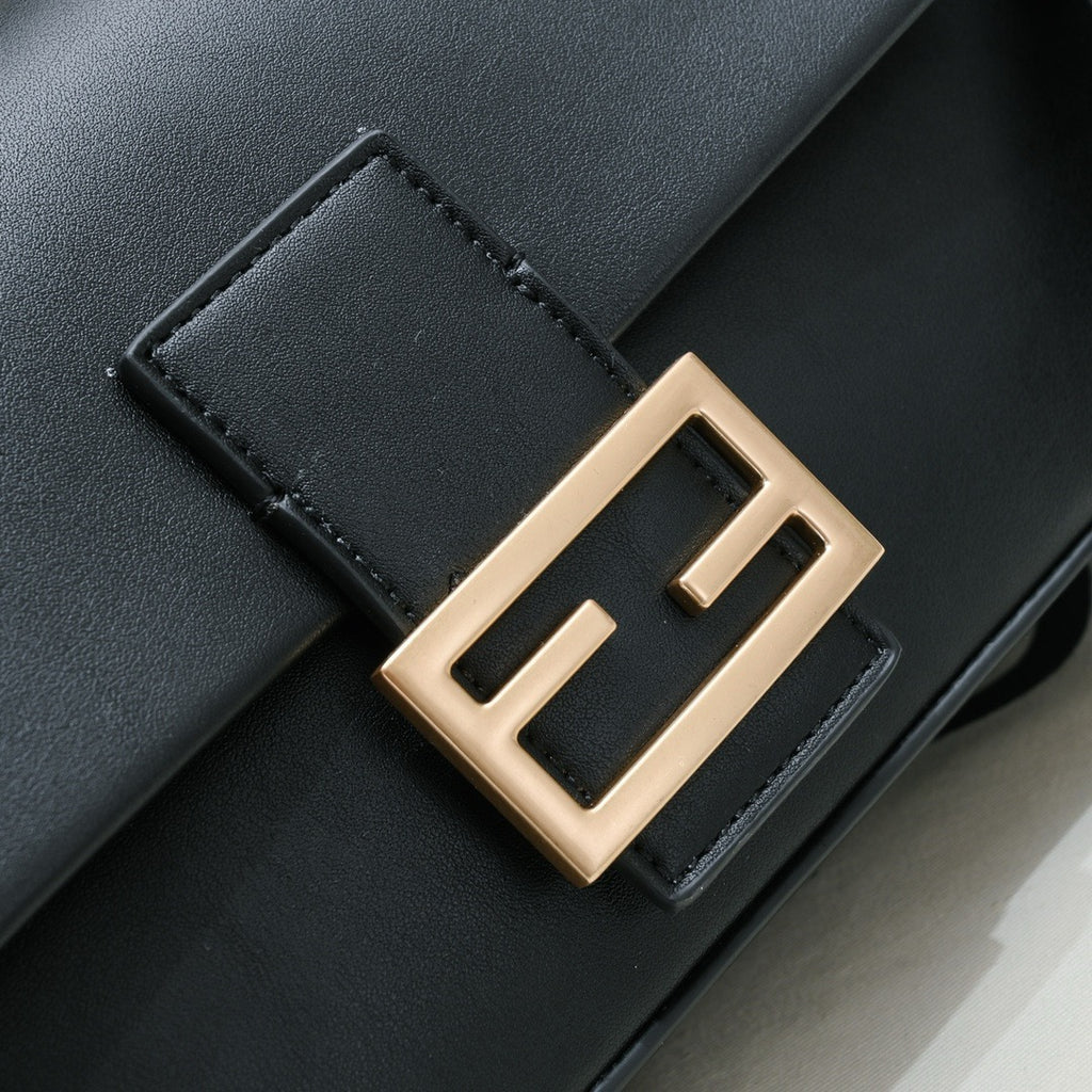 FENDI - Honey Baguette Square Bag