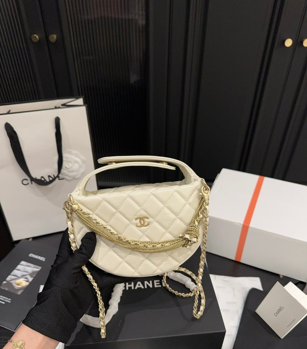 CHANEL - 24A