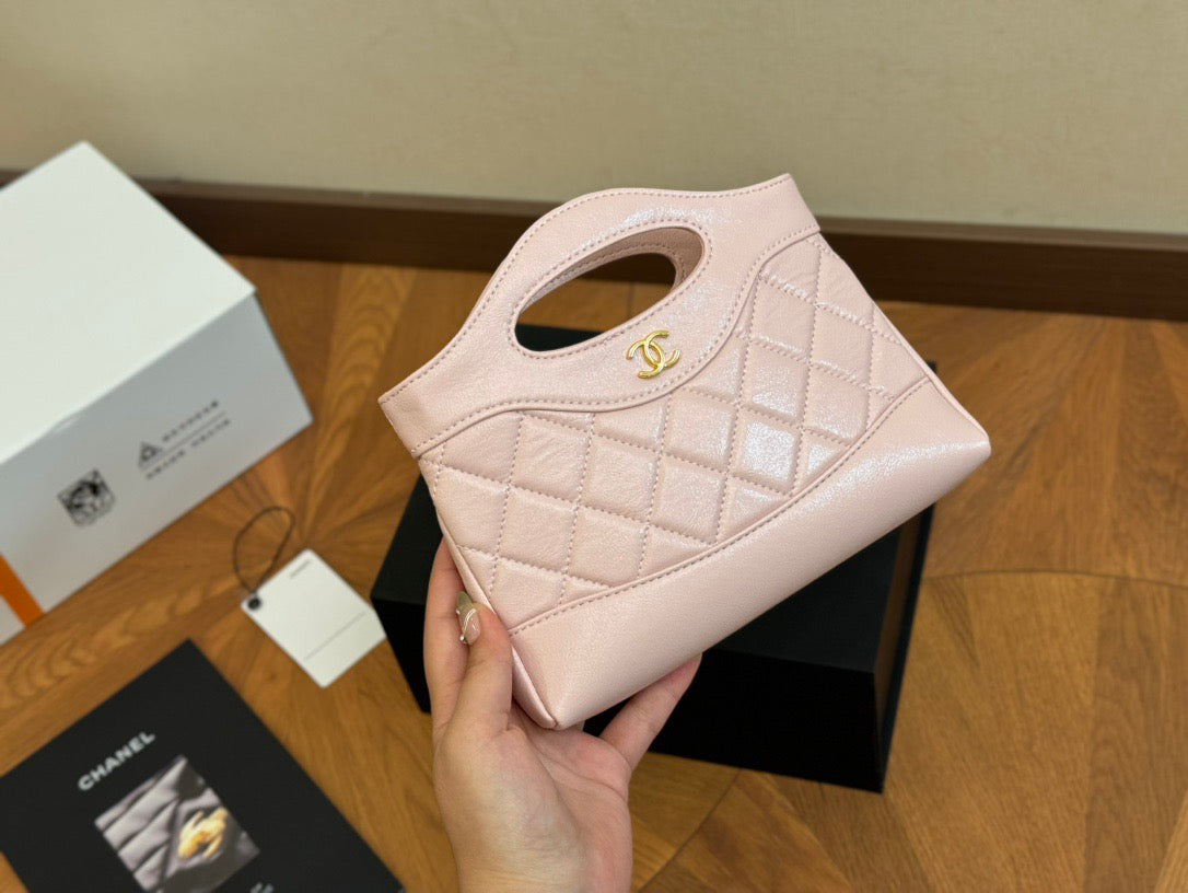 CHANEL - Amore bag
