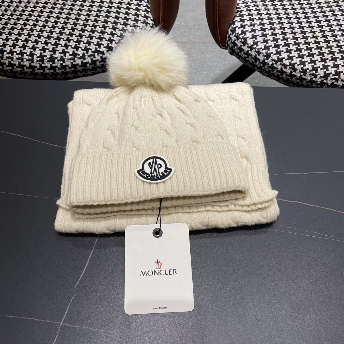 MONCLER -  Two-piece set of cashmere