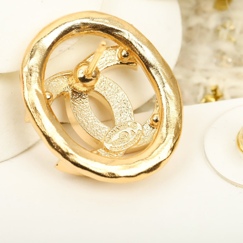 CHANEL - earrings