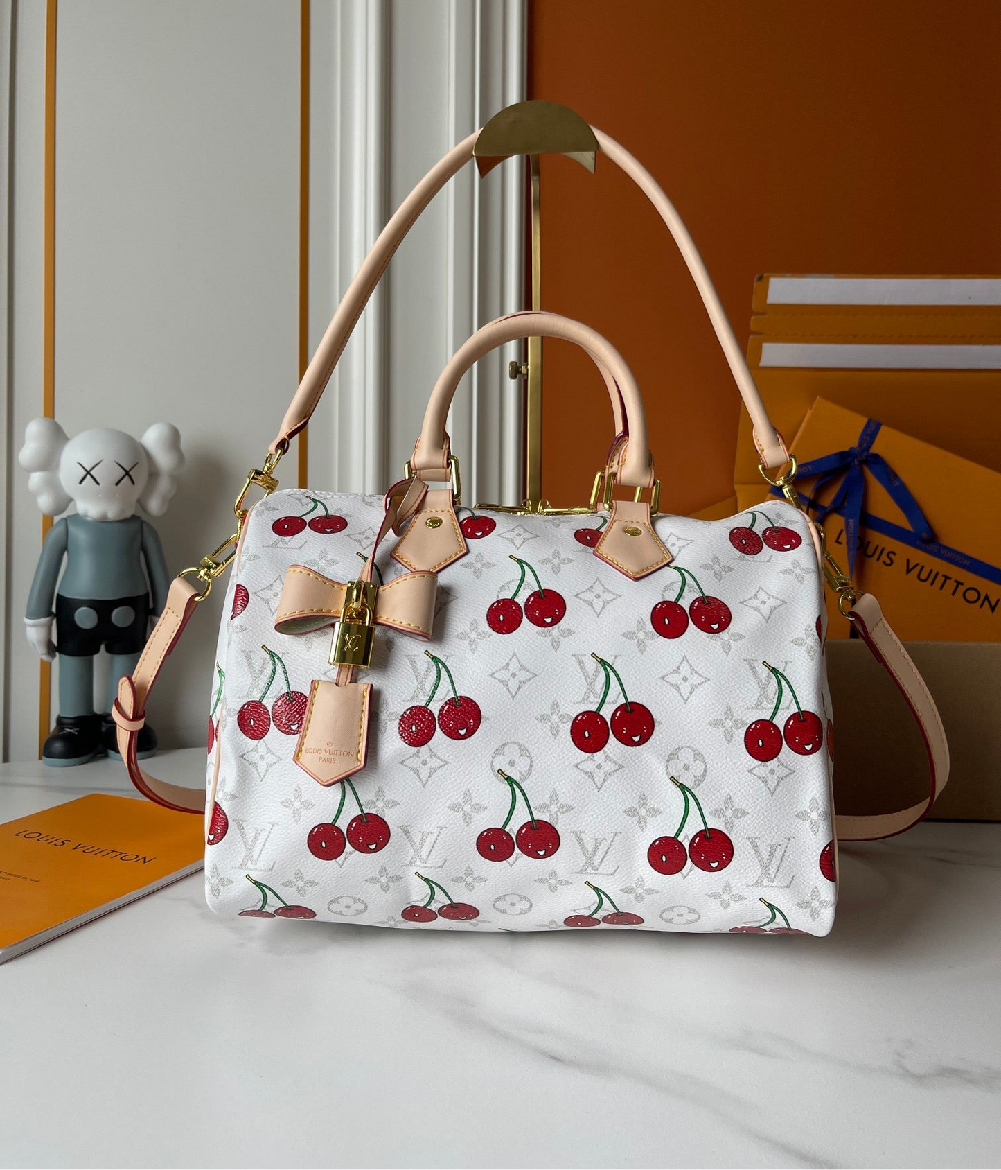 LOUIS VUITTON- Nano speedy