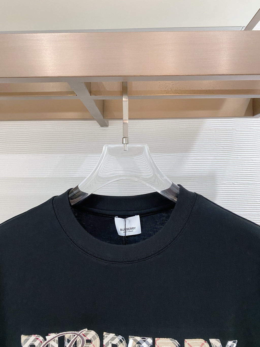 BURBERRY - T-shirt