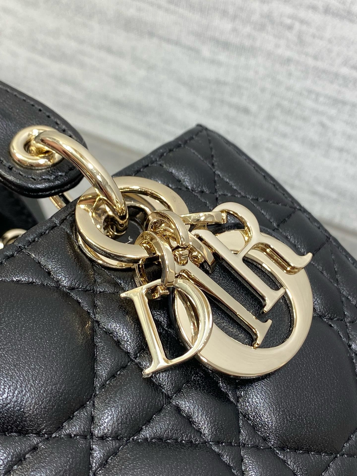 DIOR - D Joy bag