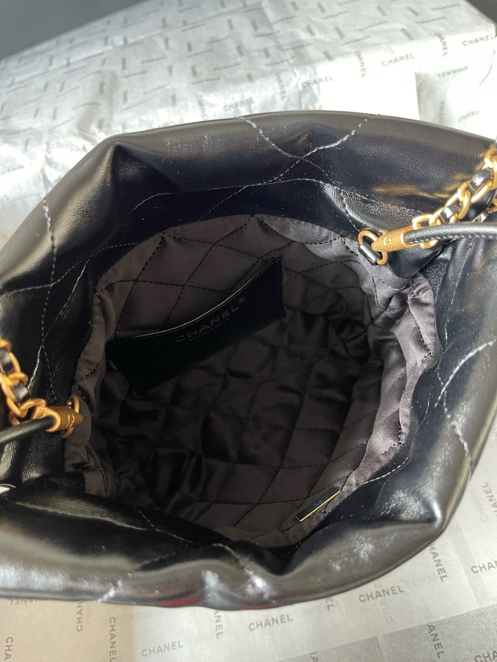 CHANEL - Shiny Calfskin & Gold-Tone Metal