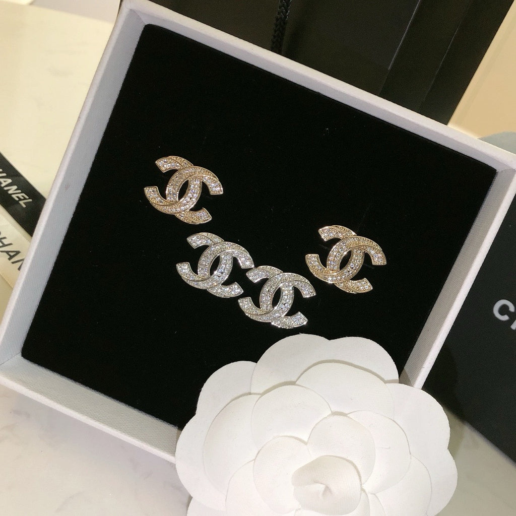 CHANEL - earrings