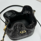 DIOR - oblique 30 Montaigne