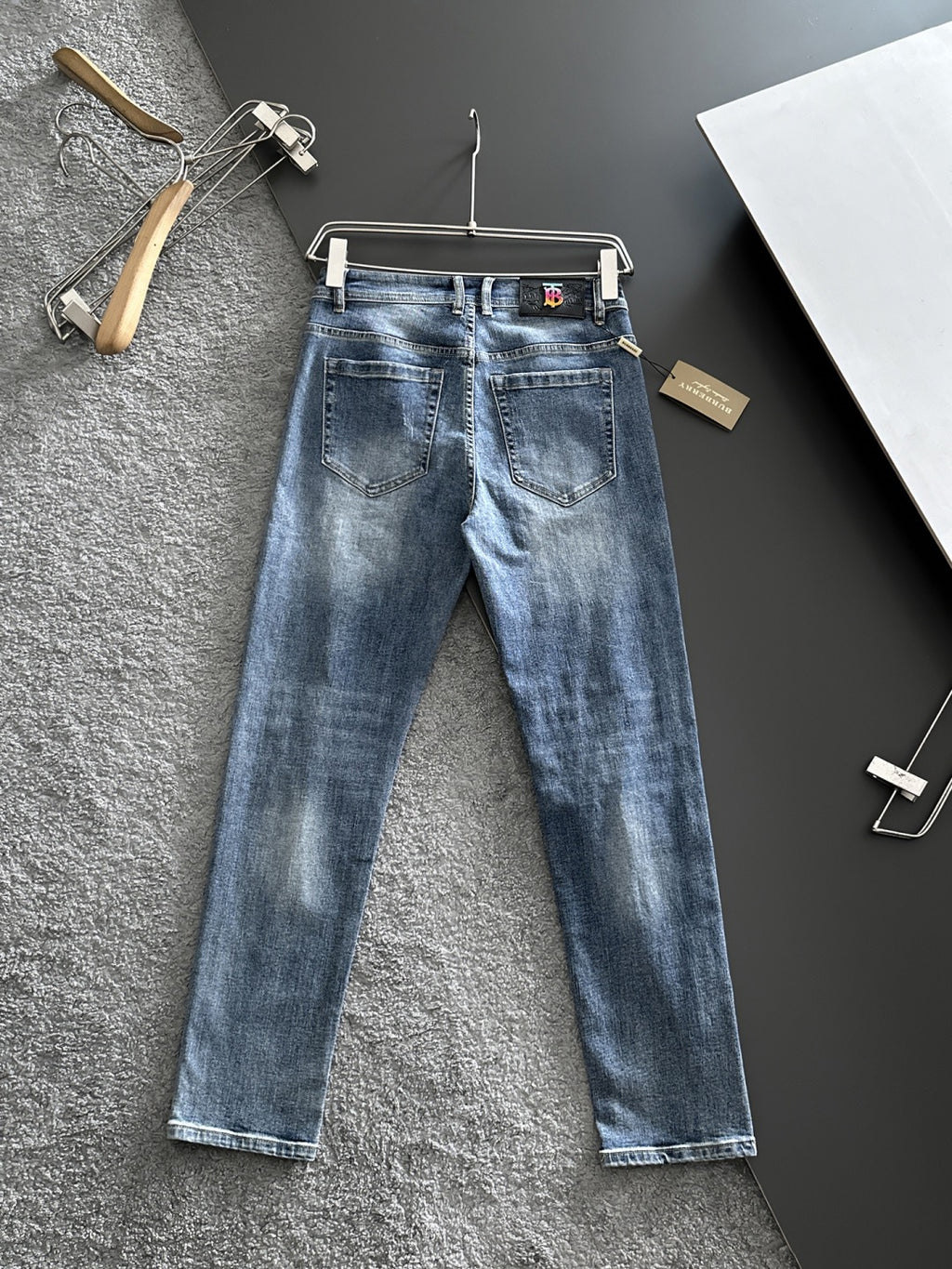 BURBERRY - Jeans