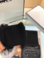 CHANEL - Fur gloves