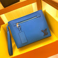 LOUIS VUITTON - Takeoff Pouch