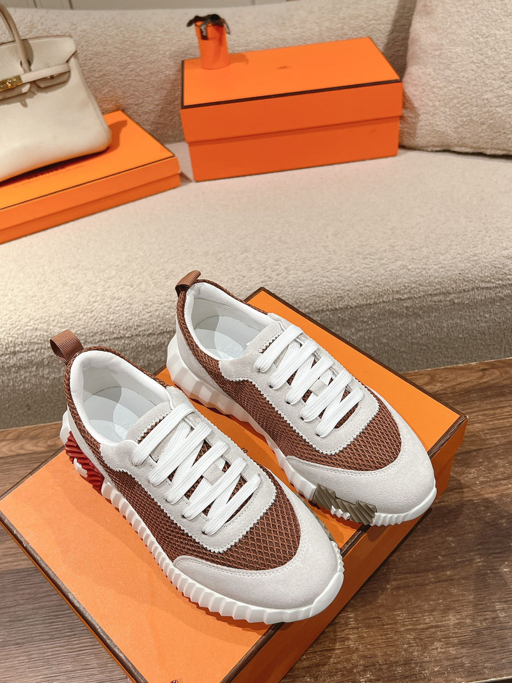 HERMES- bouncing sneakers
