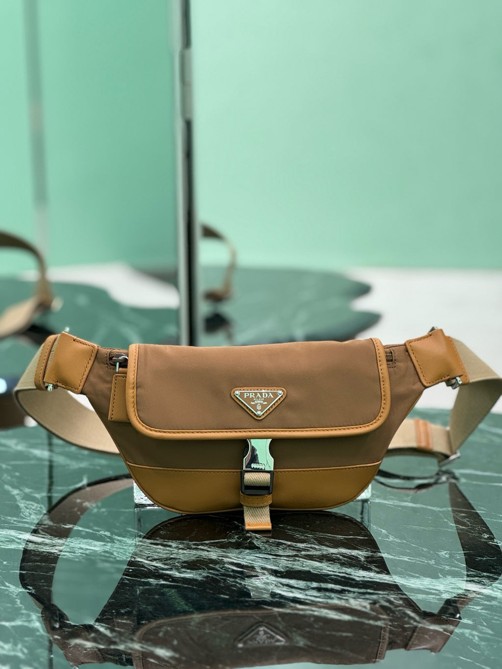 PRADA - Belt bag