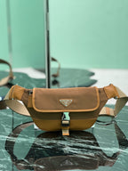 PRADA - Belt bag
