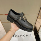 GIVENCHY - Givenchy Black Squared Buckle Loafers