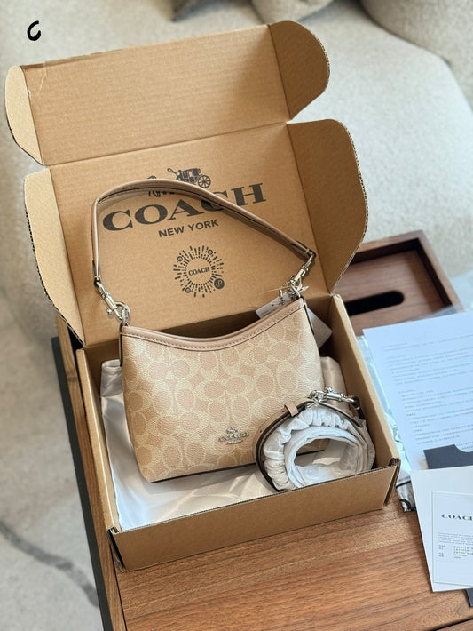 COACH - Laurel