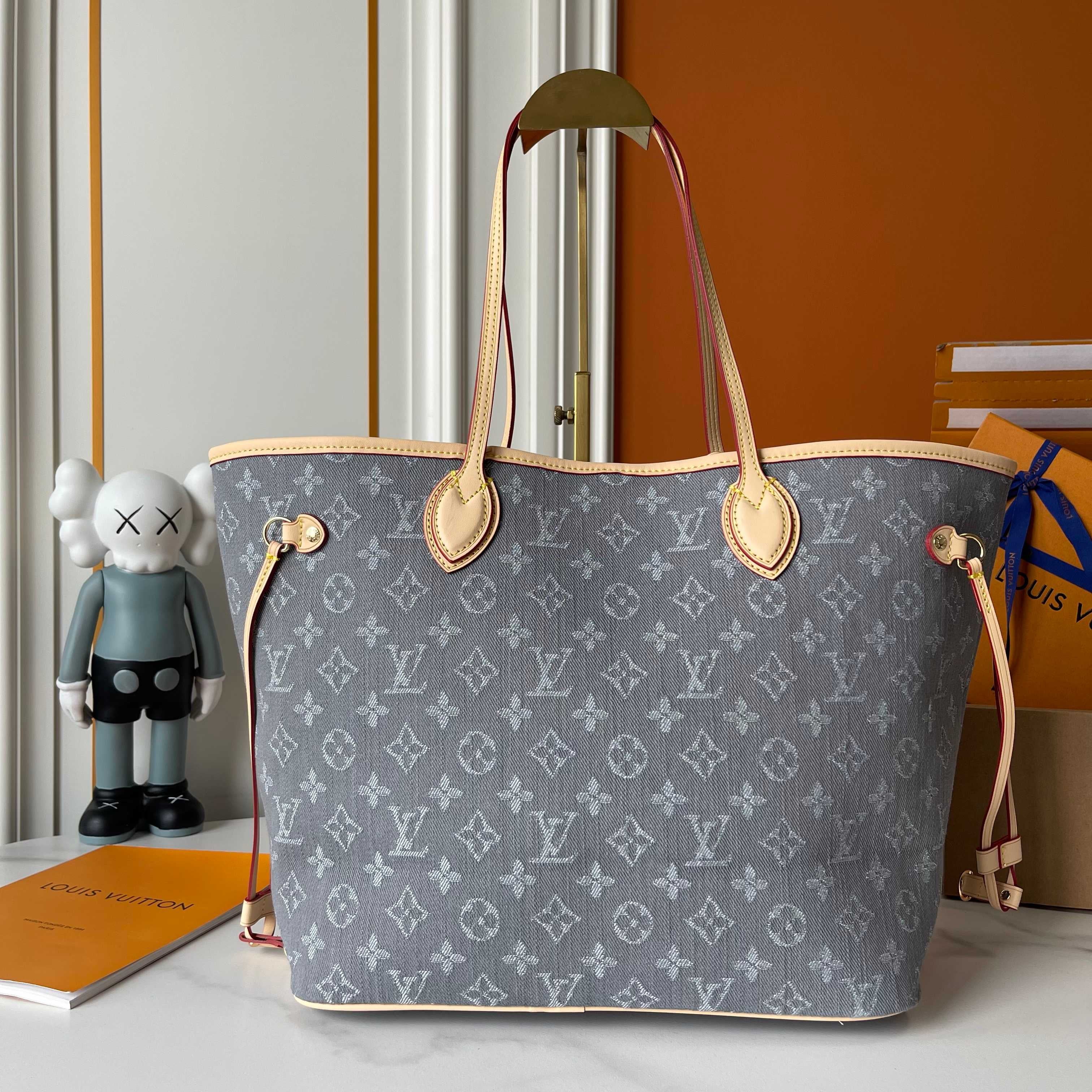 LOUIS VUITTON- Neverfull MM