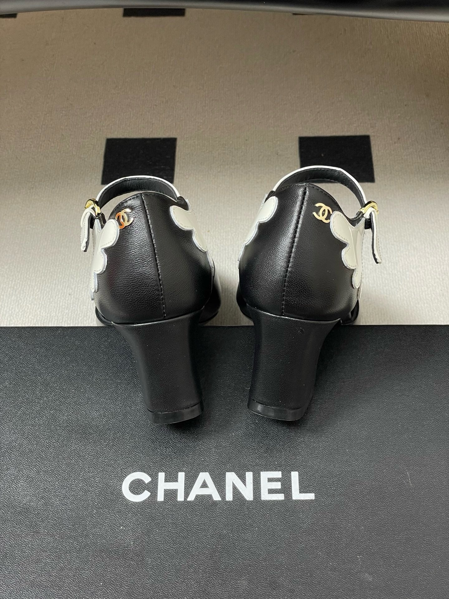 CHANEL - vintage