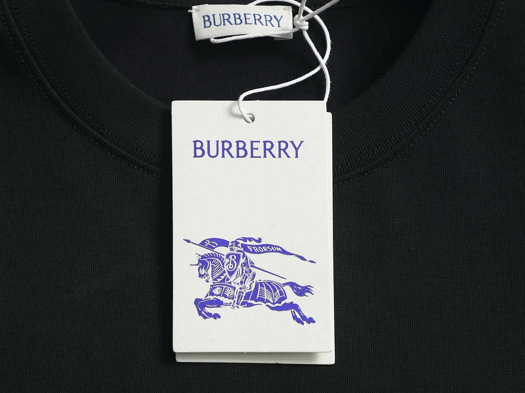 BURBERRY - T-shirt