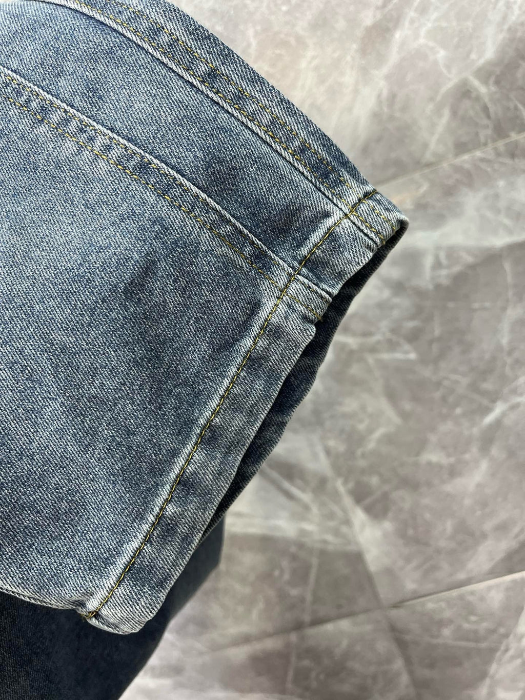 BURBERRY - Jeans