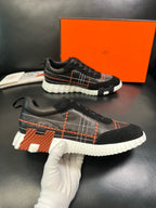 HERMES- Bouncing sneakers