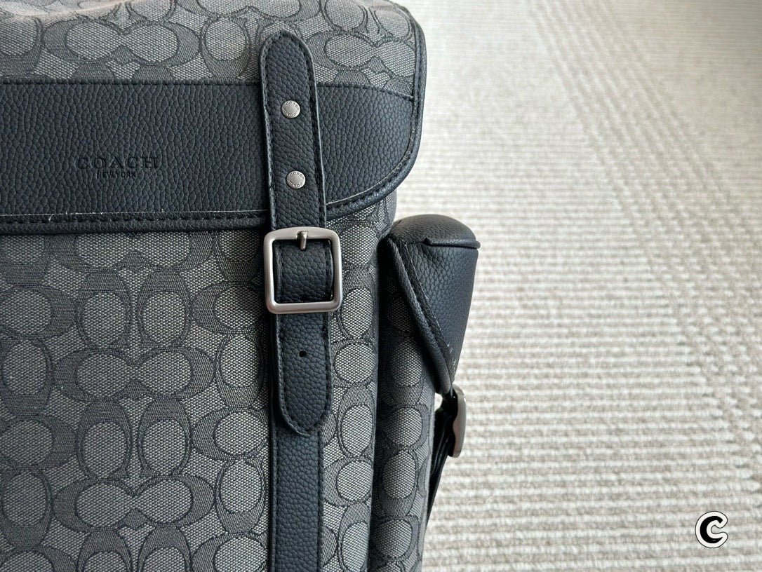 COACH - Hitch Backpack