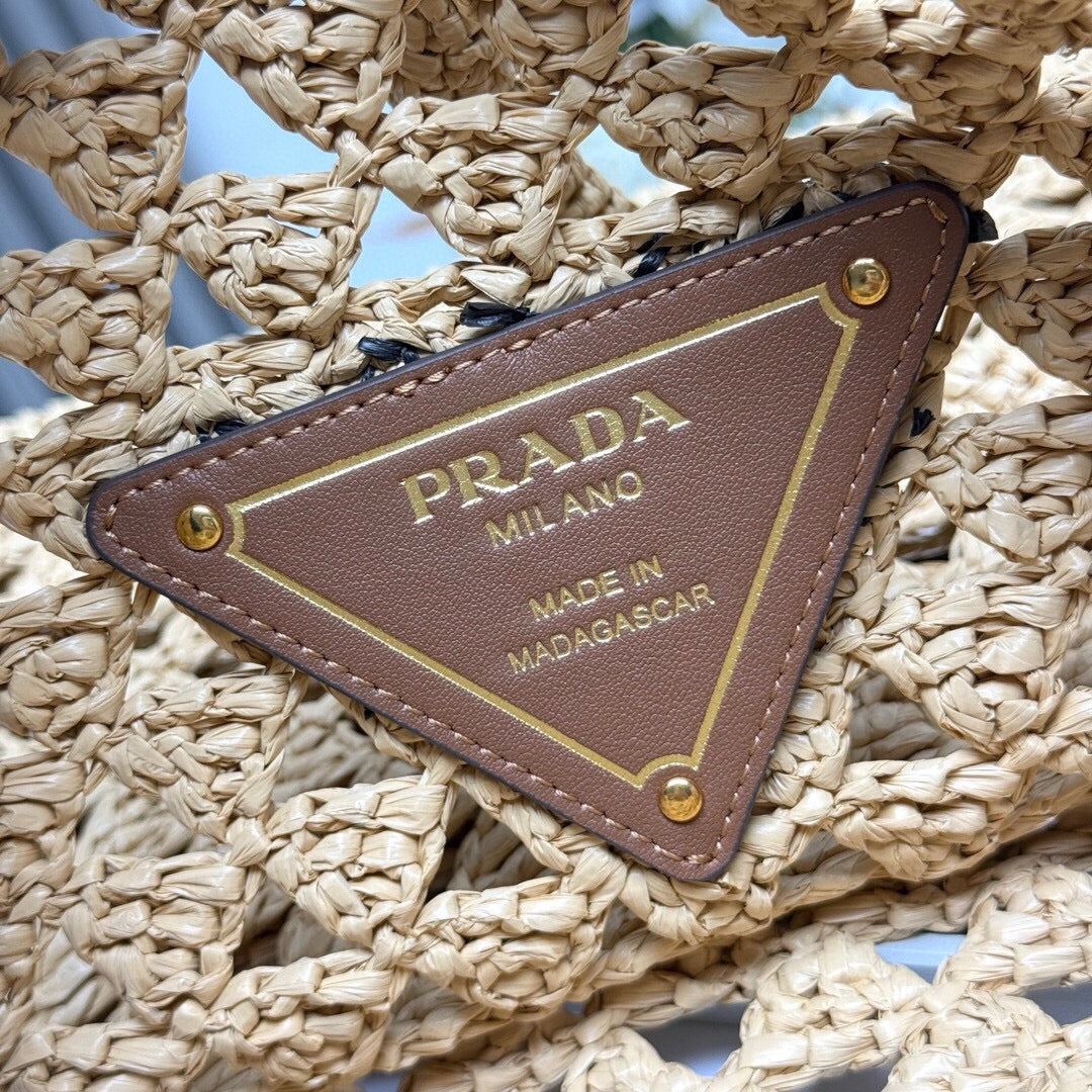 PRADA - woven crochet tote bag