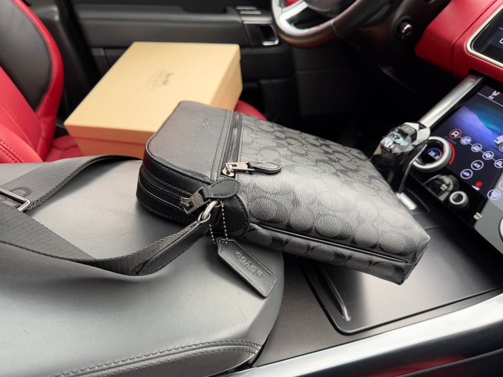 COACH - Men’s Houston 22 bag
