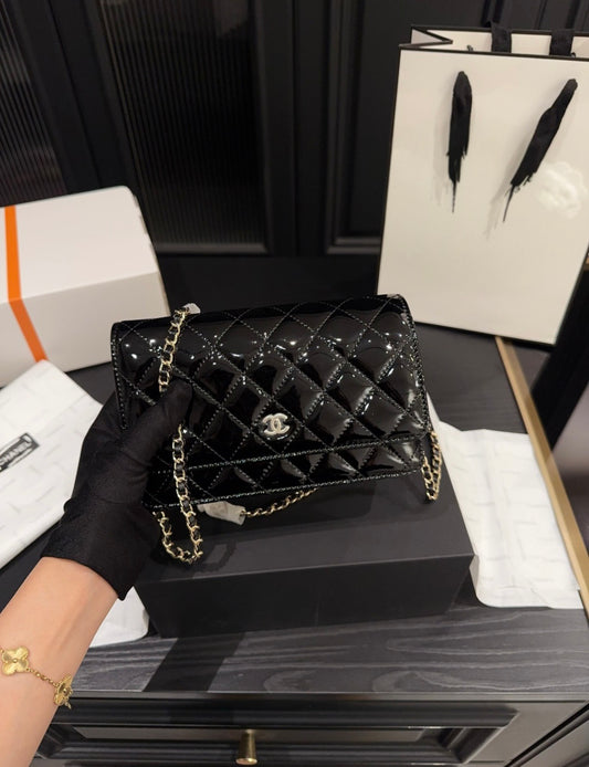 CHANEL - Woc