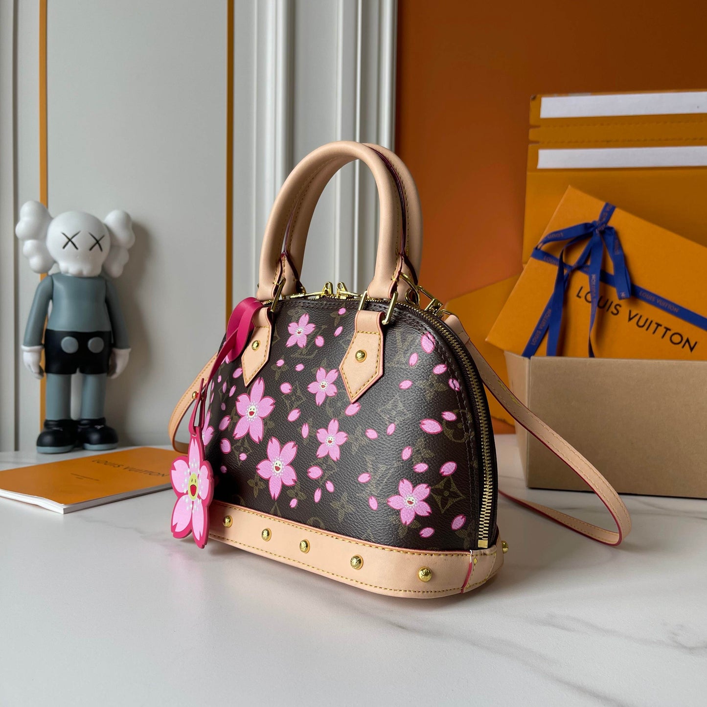 LOUIS VUITTON - Lv x TM nano alma