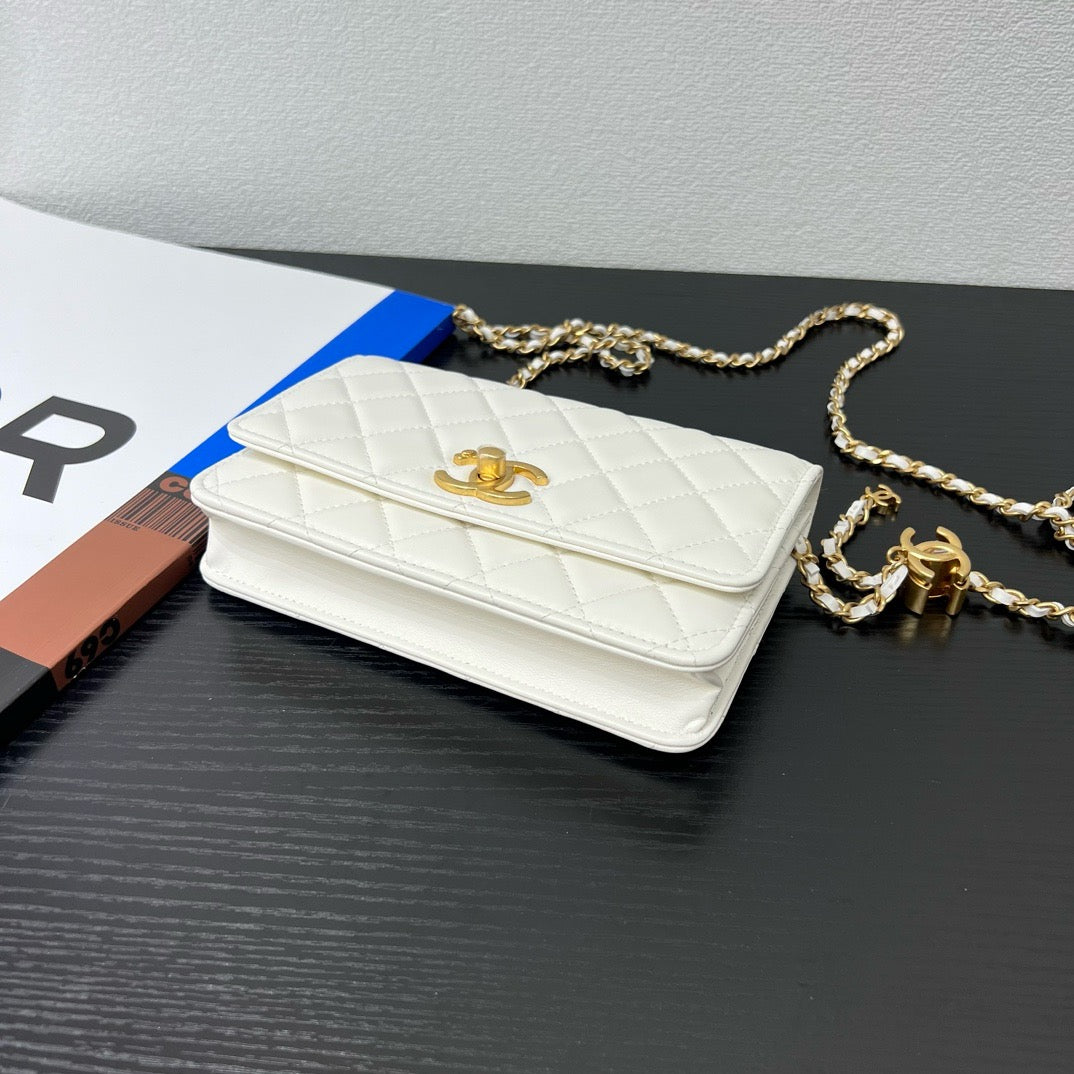 CHANEL - Caviar Quilted Hobo Bag