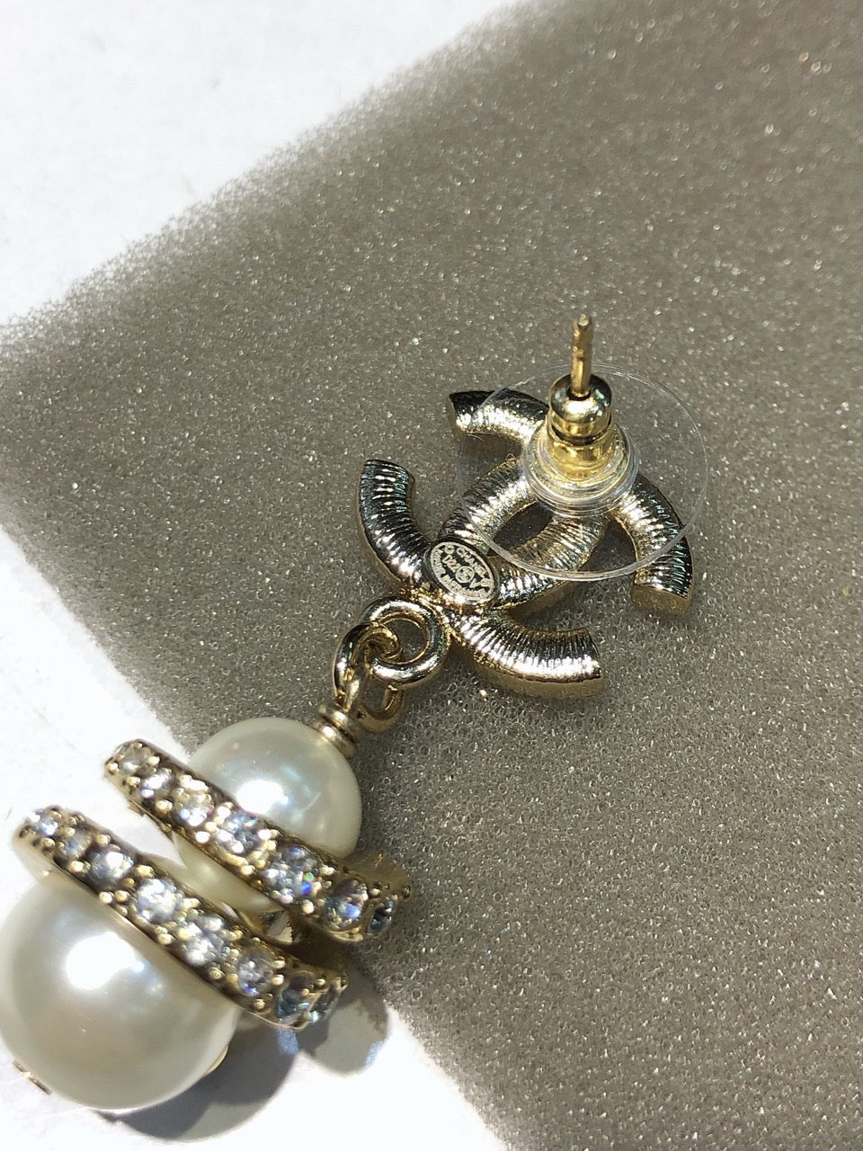CHANEL - earrings