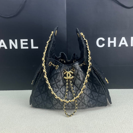 CHANEL - Boho bag